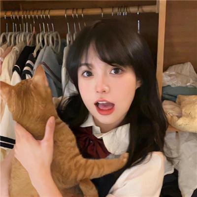 怕羞的黄莺